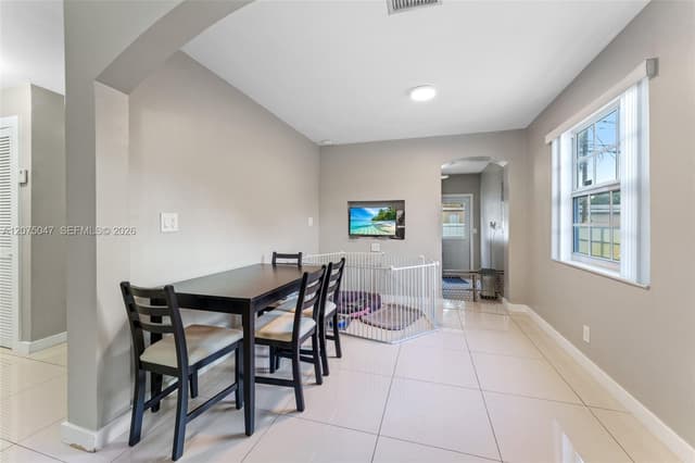 6416 Franklin St, Hollywood FL 33024 - Hollywood, FL - Photo 5