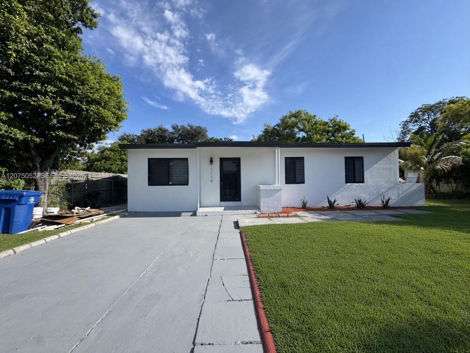 1119 NW 11th Ct, Fort Lauderdale FL 33311 - Fort Lauderdale, FL - Photo 1