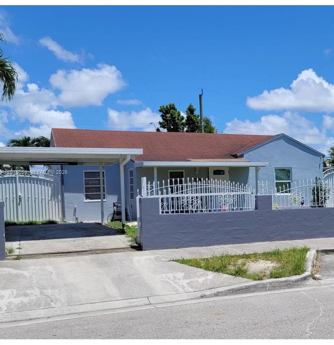 861 NE 1st Pl, Hialeah FL 33010 - Hialeah, FL - Photo 1