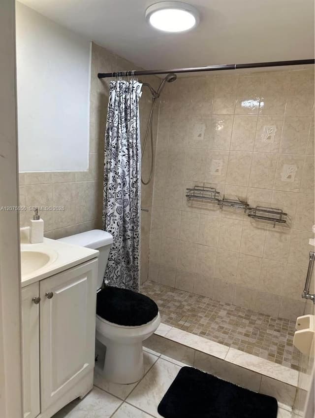 861 NE 1st Pl, Hialeah FL 33010 - Hialeah, FL - Photo 5