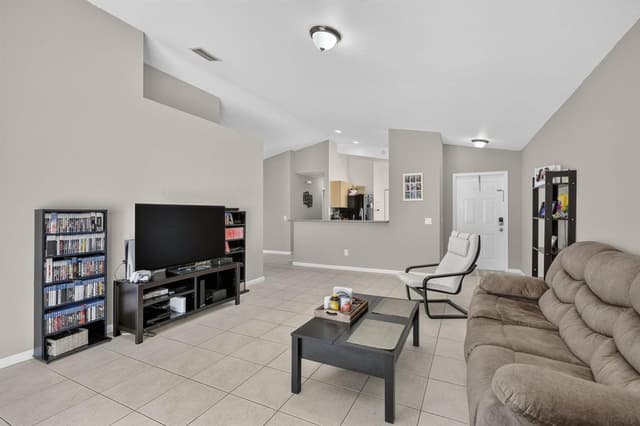 5088 NORTHERN LIGHTS Drive, FL 33463 - Photo 6