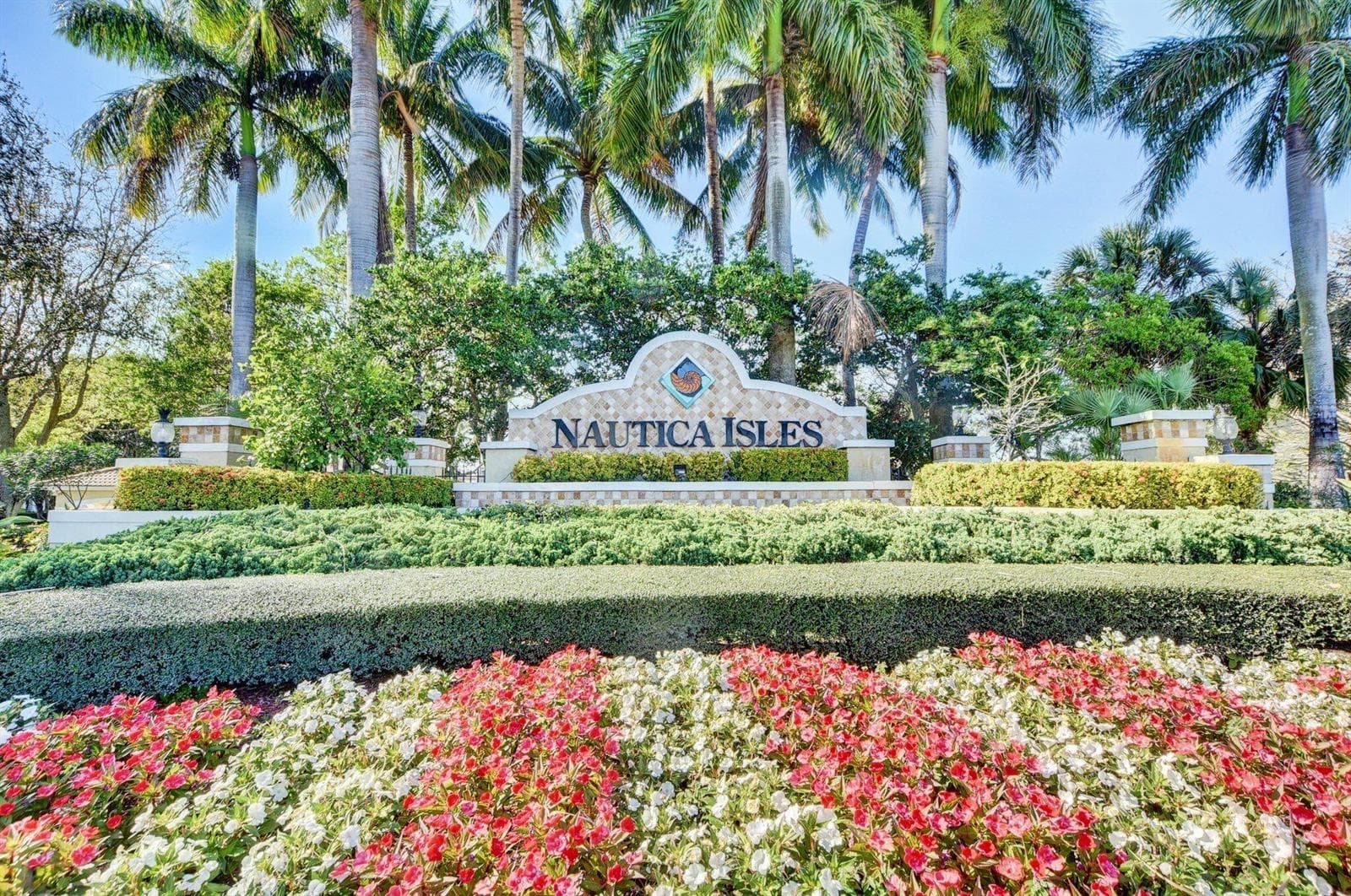 5088 NORTHERN LIGHTS Drive, FL 33463 - Photo 1