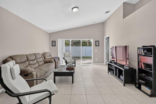 5088 NORTHERN LIGHTS Drive, FL 33463 - Photo 5