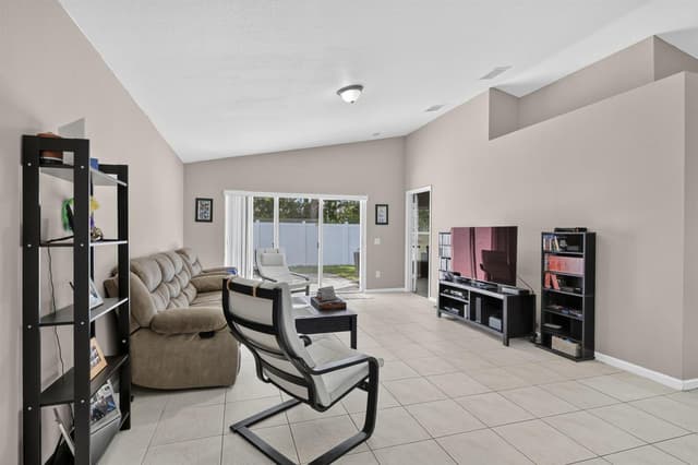 5088 NORTHERN LIGHTS Drive, FL 33463 - Photo 4