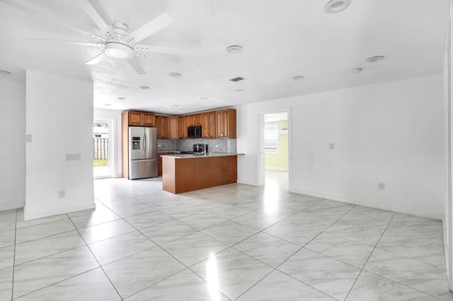 4389 BELLEWOOD Street, Palm Beach Gardens FL 33410 - Palm Beach Gardens, FL - Photo 3