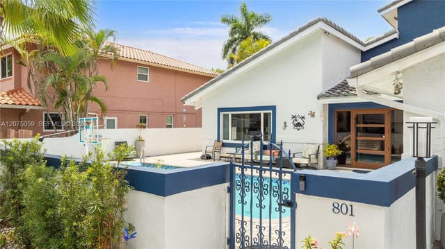 801 Mockingbird Ln, Plantation FL 33324 - Plantation, FL - Photo 2