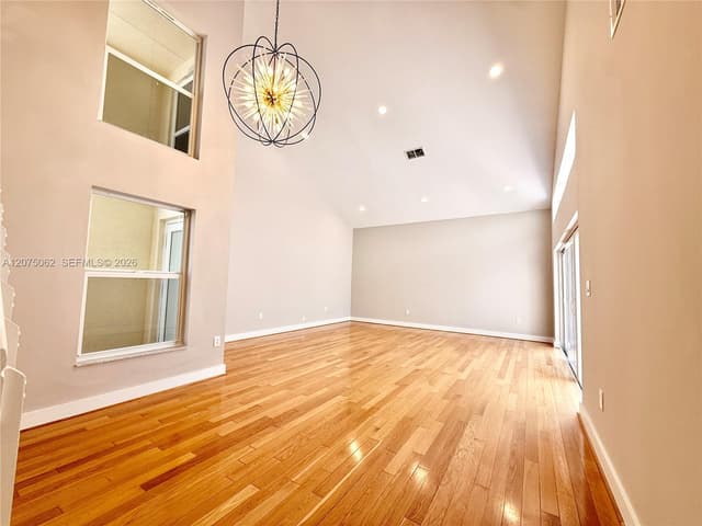 1140 Oysterwood St, Hollywood FL 33019 - Hollywood, FL - Photo 5