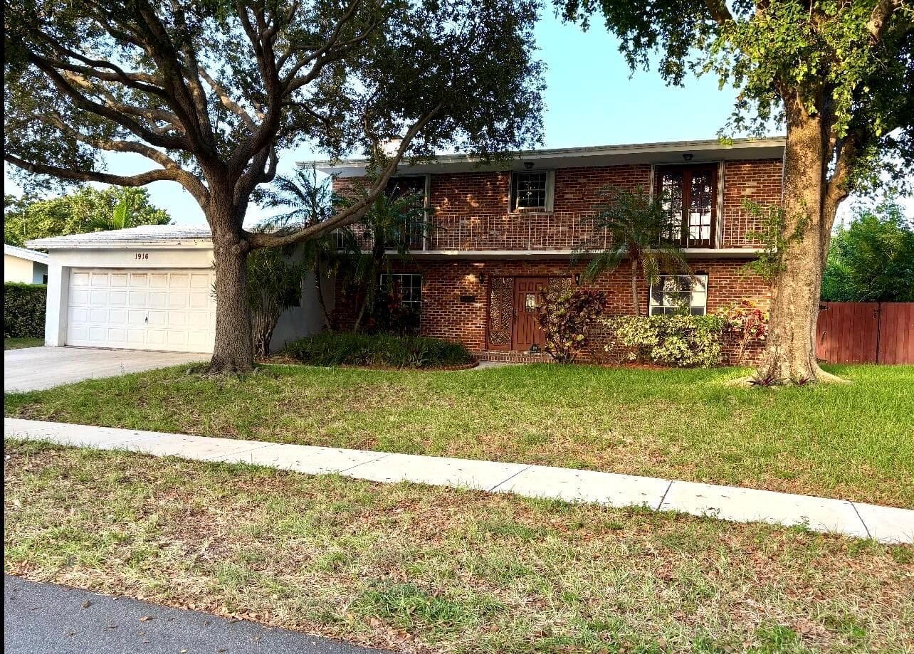 1916 HARBOURVIEW Drive, Fort Lauderdale FL 33316 - Fort Lauderdale, FL - Photo 1