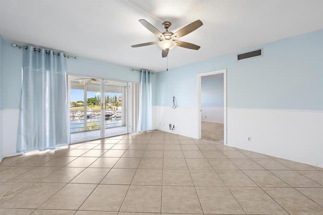 29 Yacht Club Drive Unit 405, North Palm Beach FL 33408 - North Palm Beach, FL - Photo 5