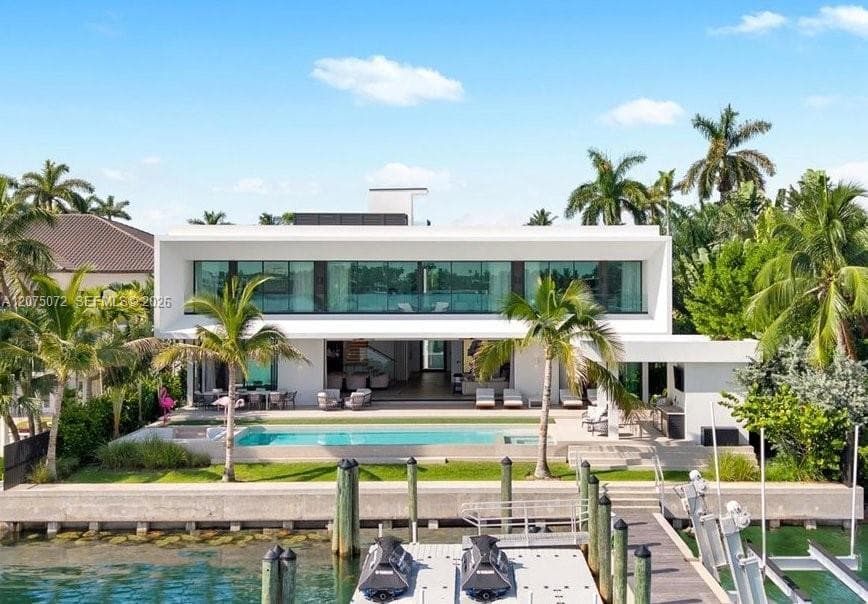 375 N Hibiscus Dr, Miami Beach FL 33139 - Miami Beach, FL - Photo 1