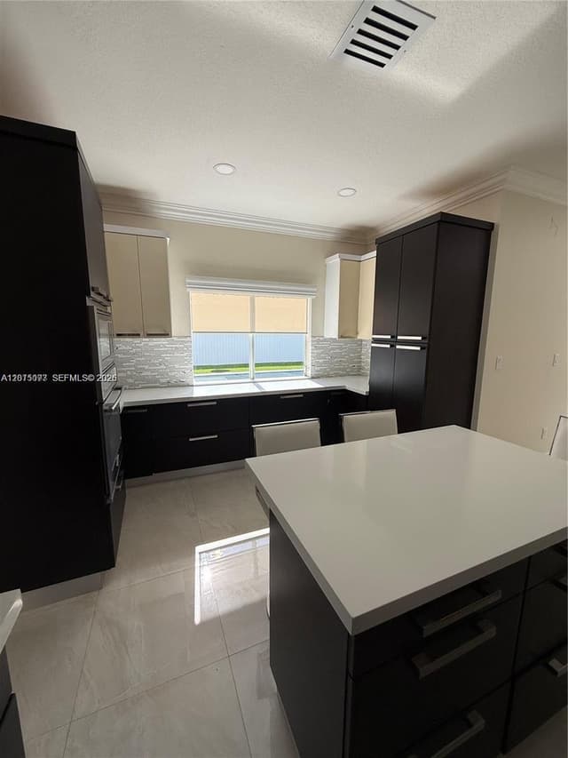 15624 SW 20th St, Miami FL 33185 - Miami, FL - Photo 5