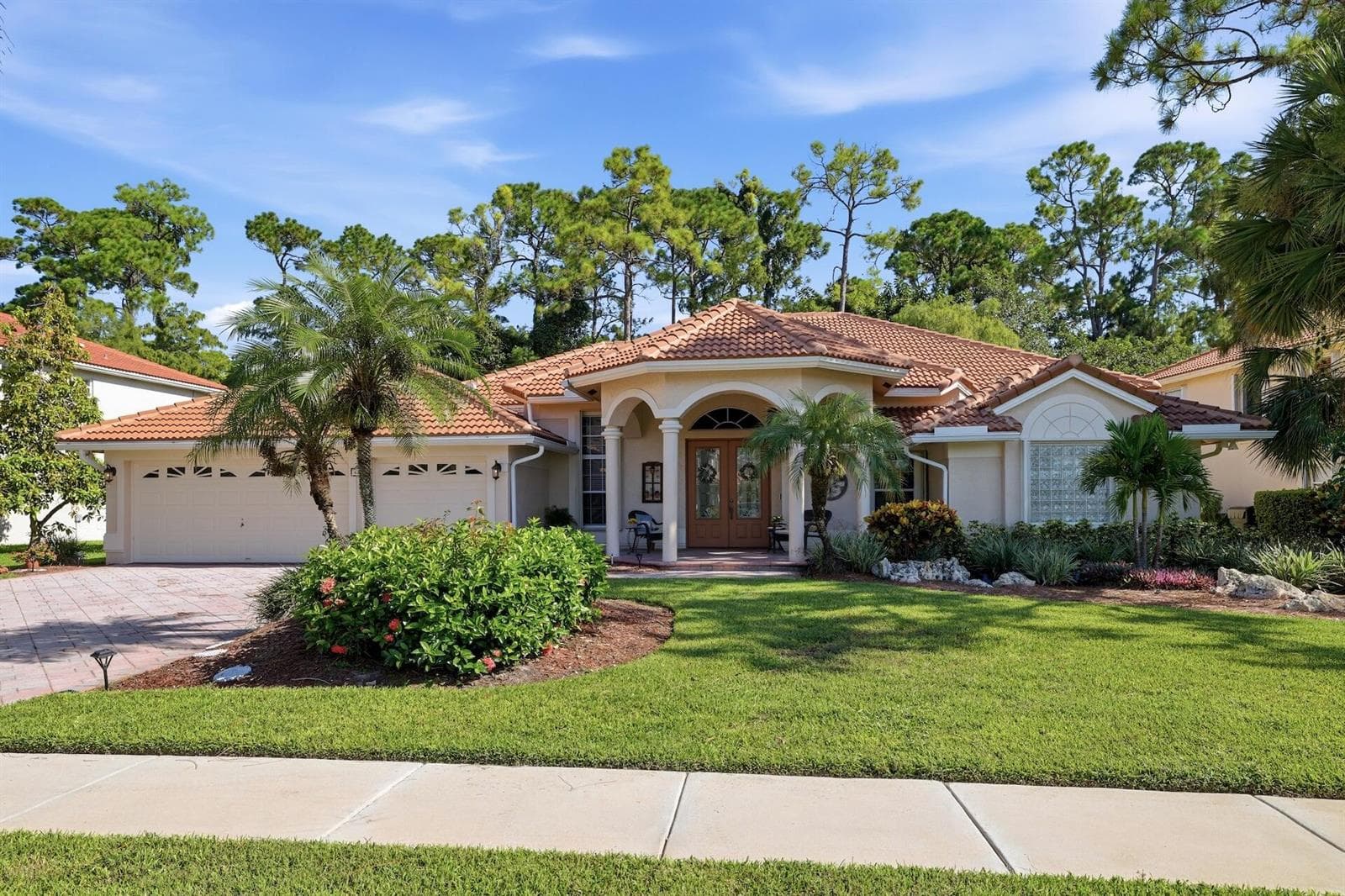 606 CYPRESS GREEN Circle, Wellington FL 33414 - Wellington, FL - Photo 1