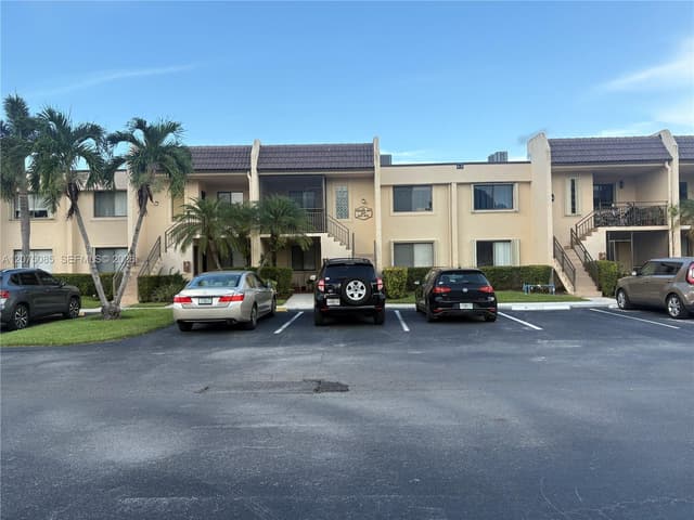 16471 Blatt Blvd # 203, Weston FL 33326 - Weston, FL - Photo 2