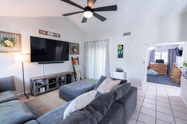 9060 CHRYSANTHEMUM Drive, Boynton Beach FL 33472 - Boynton Beach, FL - Photo 5