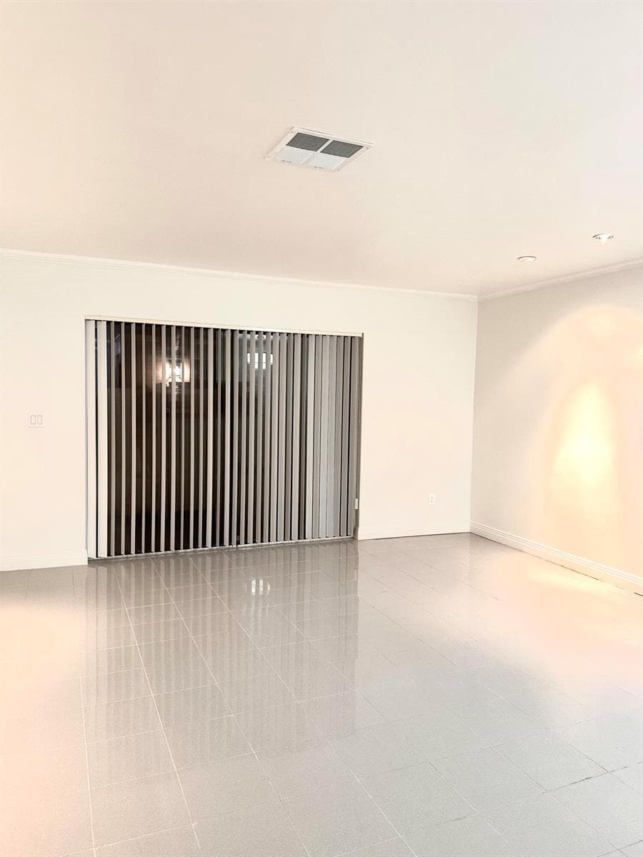 11605 NW 11TH Street, Pembroke Pines FL 33026 - Pembroke Pines, FL - Photo 1