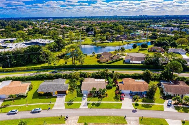 14574 Shadow Wood Lane, Delray Beach FL 33484 - Delray Beach, FL - Photo 7