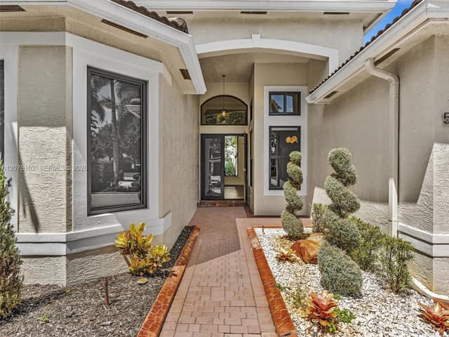5478 SW 189th Ave, Miramar FL 33029 - Miramar, FL - Photo 3
