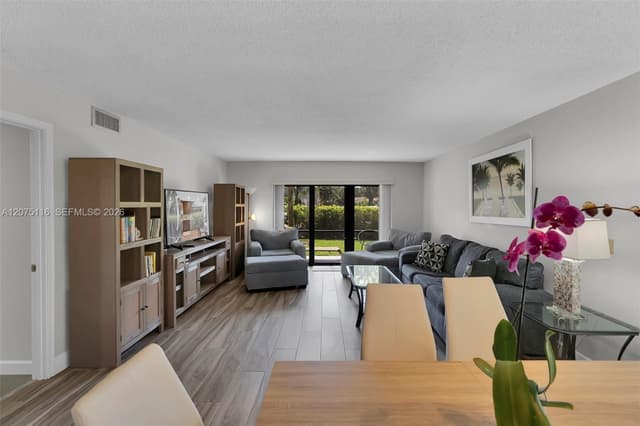 21682 Cypress Rd # 11E, Boca Raton FL 33433 - Boca Raton, FL - Photo 2