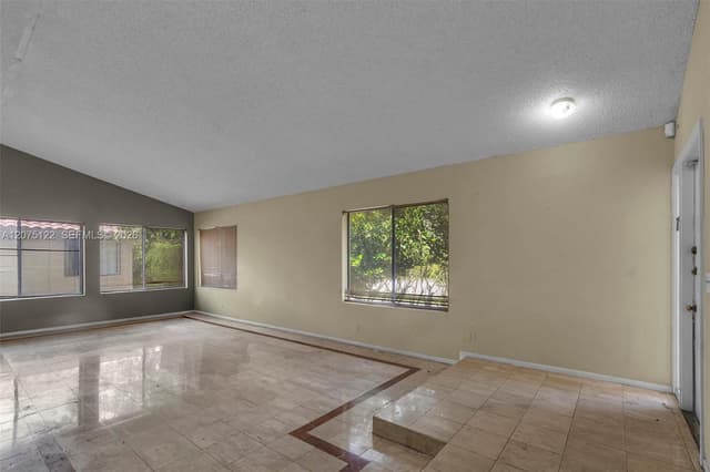 16871 Patio Village Ct, Weston FL 33326 - Weston, FL - Photo 4