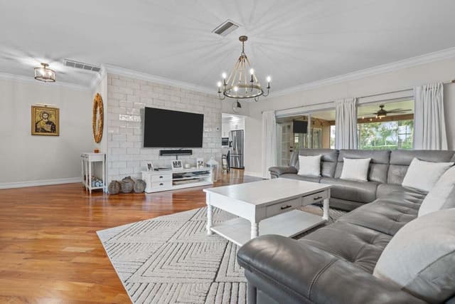 3929 LOWSON Boulevard, Delray Beach FL 33445 - Delray Beach, FL - Photo 4
