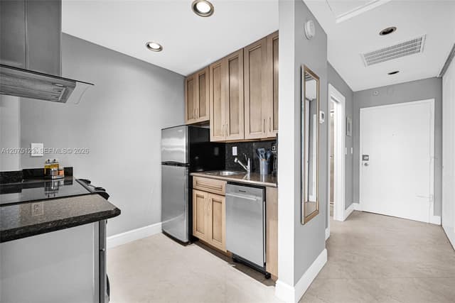 405 N Ocean Blvd # 103, Pompano Beach FL 33062 - Pompano Beach, FL - Photo 7