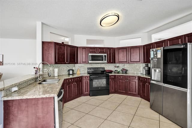 1933 SW 180th Ter, Miramar FL 33029 - Miramar, FL - Photo 7