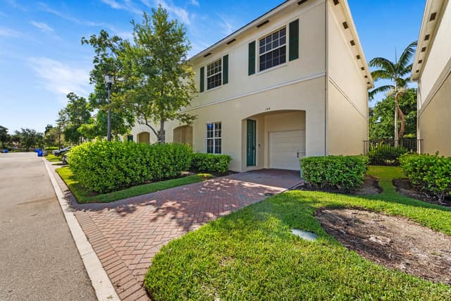 144 SW 7th Court, Pompano Beach FL 33060 - Pompano Beach, FL - Photo 2