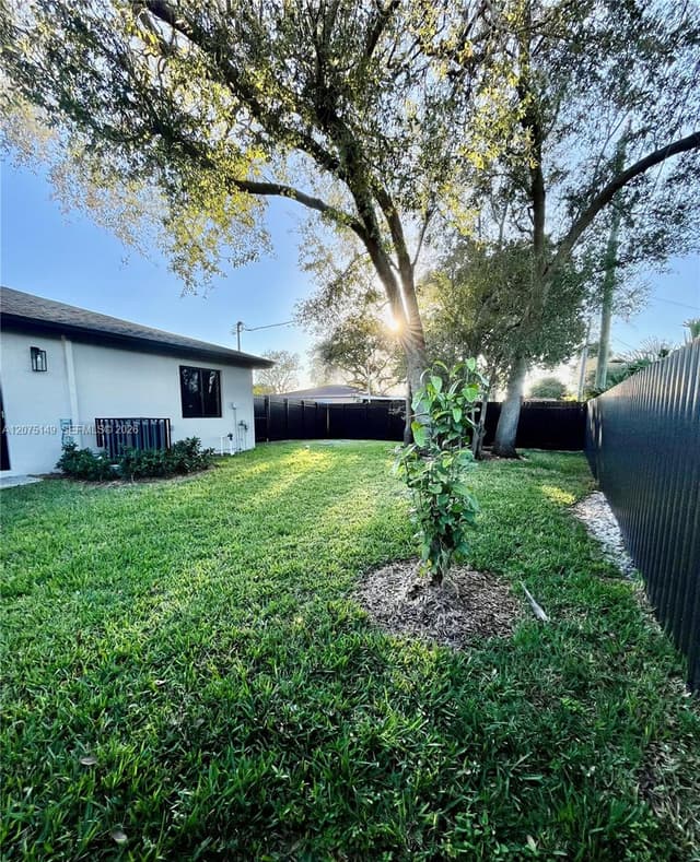 2421 NW 152nd Ter, Miami Gardens FL 33054 - Miami Gardens, FL - Photo 7