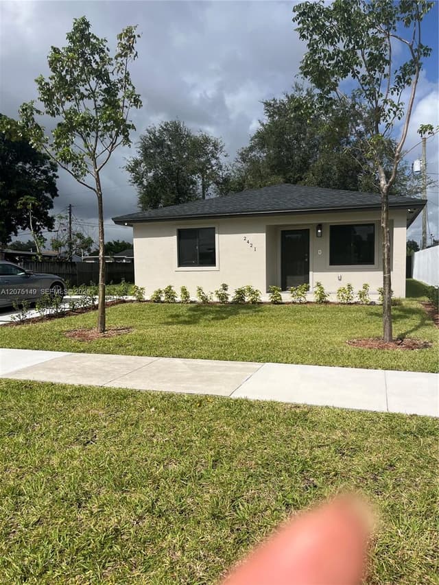 2421 NW 152nd Ter, Miami Gardens FL 33054 - Miami Gardens, FL - Photo 3