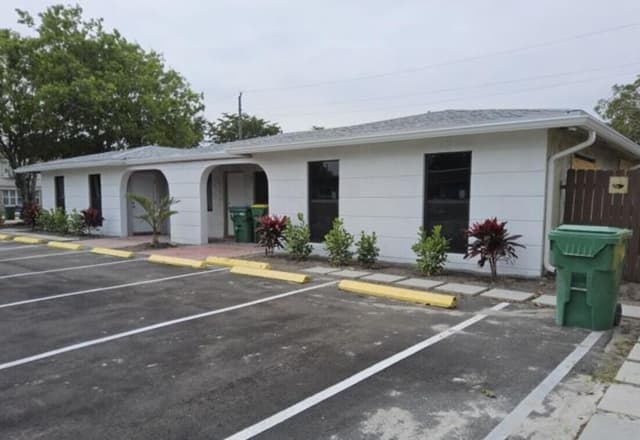5201 NW 18TH Court, Lauderhill FL 33313 - Lauderhill, FL - Photo 2