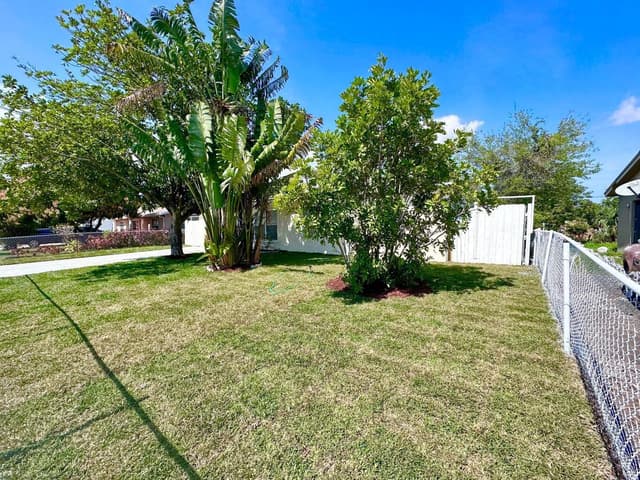 4845 Andros Drive, West Palm Beach FL 33407 - West Palm Beach, FL - Photo 3