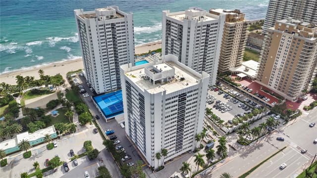 1880 S Ocean Dr, Hallandale Beach FL 33009 - Hallandale Beach, FL - Photo 3
