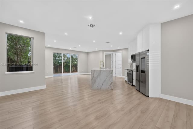 12377 SW 125th St, Miami FL 33186 - Miami, FL - Photo 4