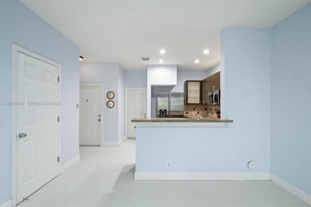 3810 Tree Top Dr, Weston FL 33332 - Weston, FL - Photo 3