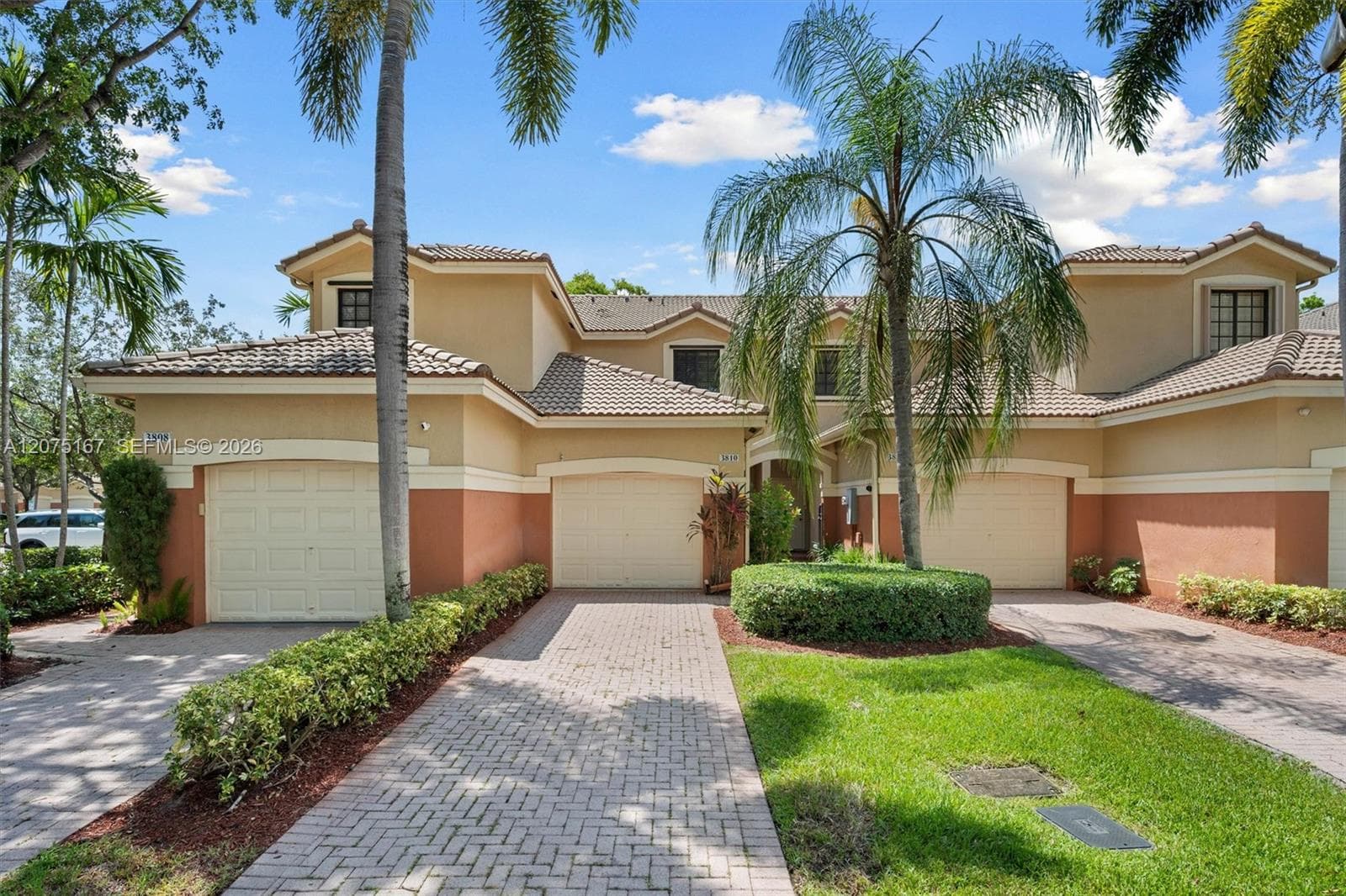 3810 Tree Top Dr, Weston FL 33332 - Weston, FL - Photo 1
