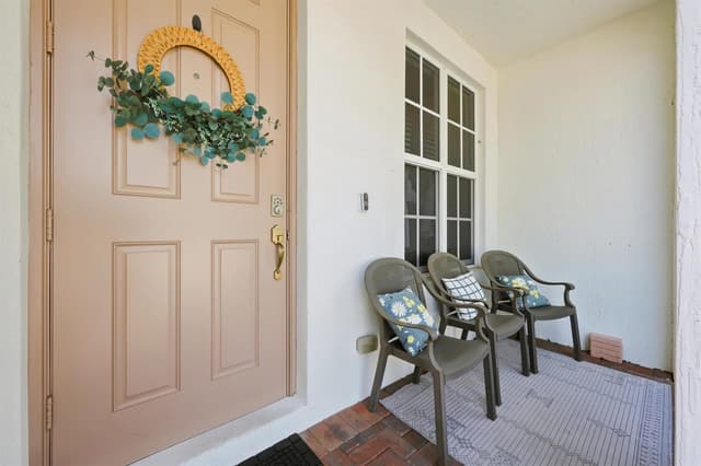 4585 Tara Cove Way, West Palm Beach FL 33417 - West Palm Beach, FL - Photo 5