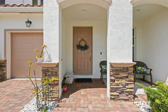 4585 Tara Cove Way, West Palm Beach FL 33417 - West Palm Beach, FL - Photo 4