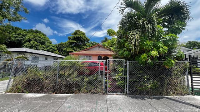 1135 NW 65th St, Miami FL 33150 - Miami, FL - Photo 2