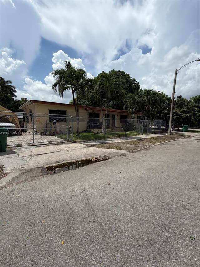 2340 NW 15th Ave, Miami FL 33142 - Miami, FL - Photo 2