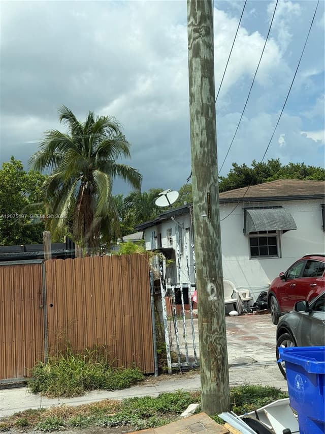 2651 NW 33rd St, Miami FL 33142 - Miami, FL - Photo 3