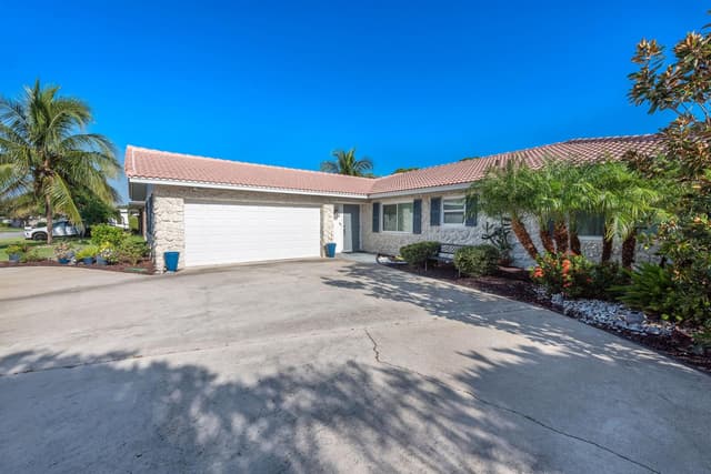 1315 SW 25TH Avenue, Boynton Beach FL 33426 - Boynton Beach, FL - Photo 6