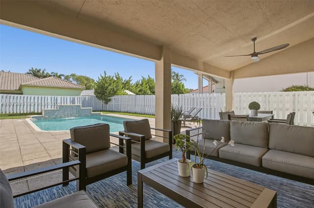 609 Verona Pl, Weston FL 33326 - Weston, FL - Photo 5