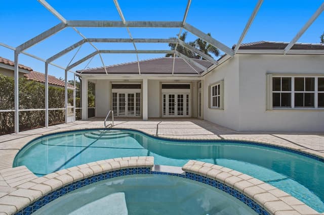 1285 WINDSOR Lane, Weston FL 33327 - Weston, FL - Photo 2