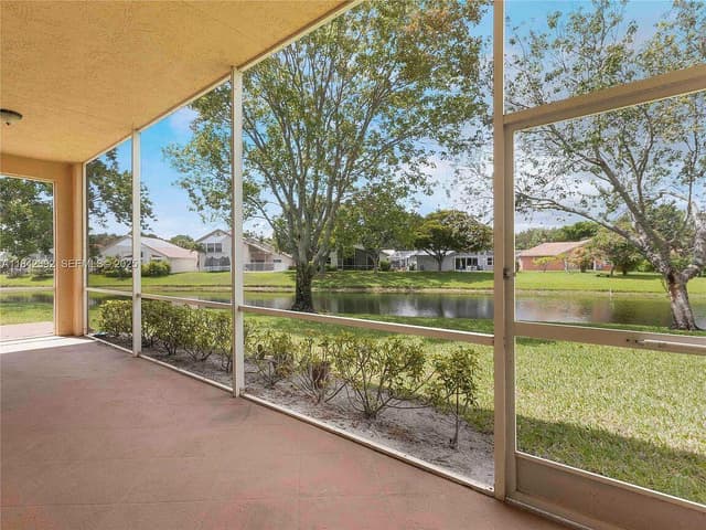 2549 EGRET LAKE Drive, FL 33413 - Photo 6