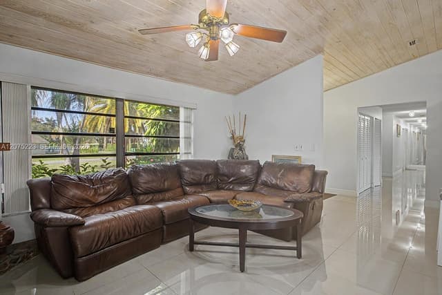 16880 SW 278th St, Homestead FL 33031 - Homestead, FL - Photo 4