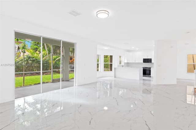15842 SW 14 ST, Pembroke Pines FL 33027 - Pembroke Pines, FL - Photo 5