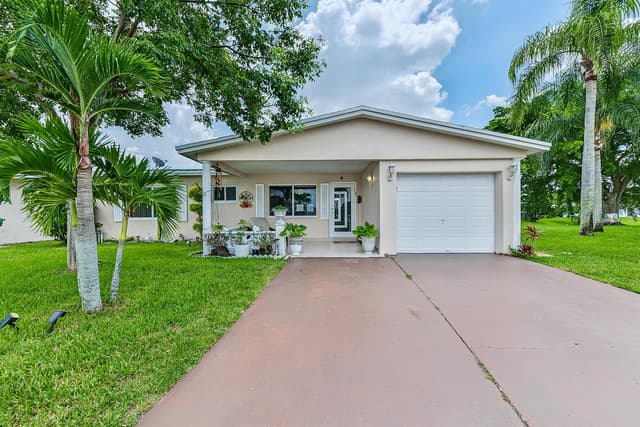 7190 NW 10TH Court, Margate FL 33063 - Margate, FL - Photo 2
