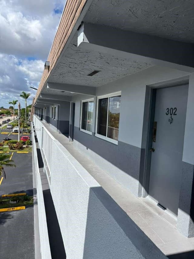 11005 SW 1st St # 302, Sweetwater FL 33174 - Sweetwater, FL - Photo 5