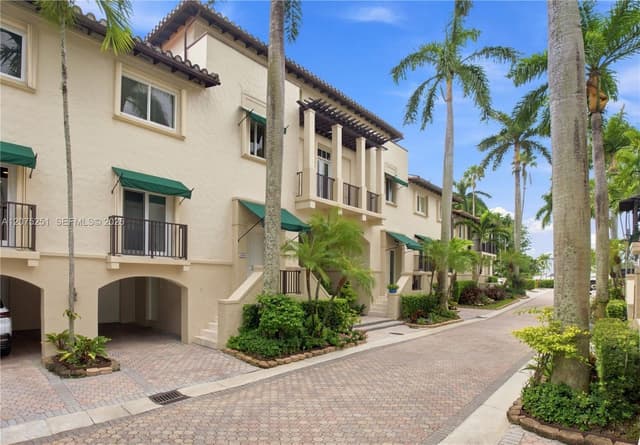 13626 Deering Bay Dr, Coral Gables FL 33158 - Coral Gables, FL - Photo 5