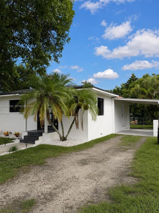 544 NW 12th St, Homestead FL 33030 - Homestead, FL - Photo 2